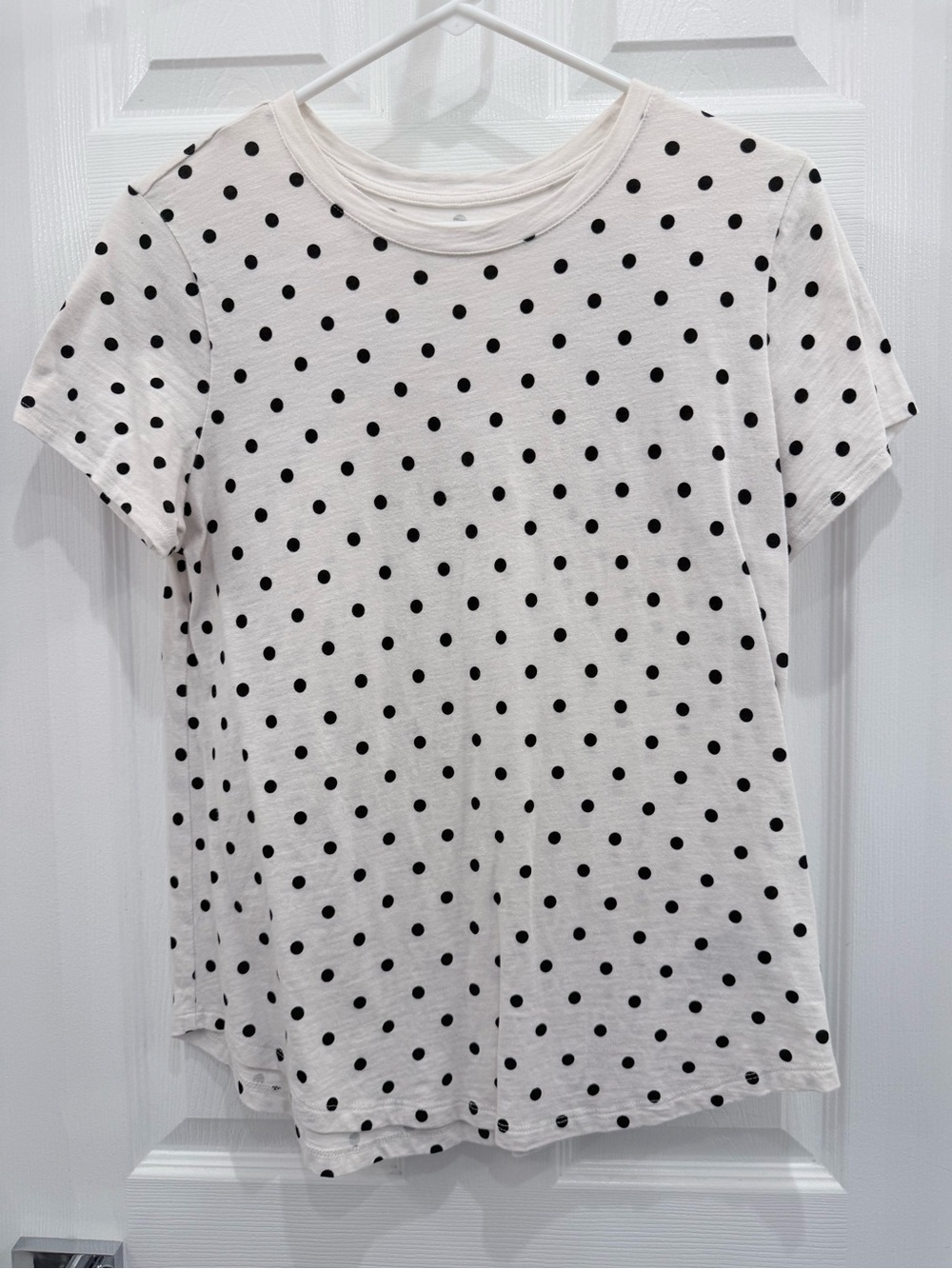 Old Navy White Short Sleeve Tee with Black Polka Dots